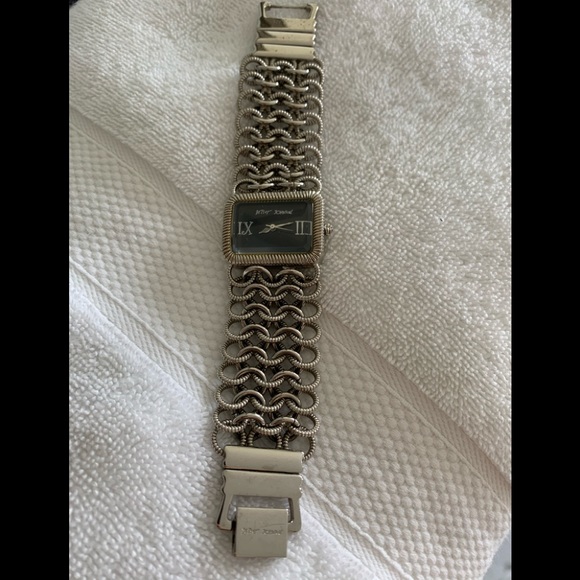 Betsey Johnson chain watch with case and pillow - Picture 1 of 14